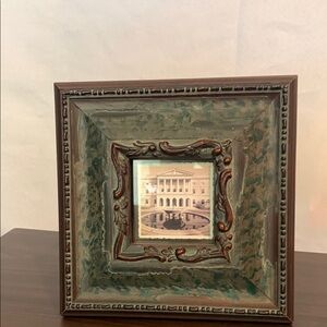 Vintage-Inspired Green and Brown Picture Frame